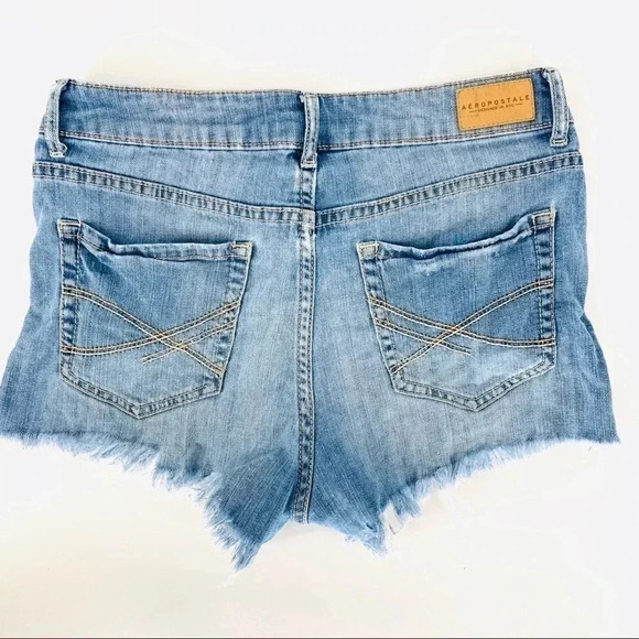 Aeropostale Destroyed High waisted Shorty cutoffs - Picture 7 of 10